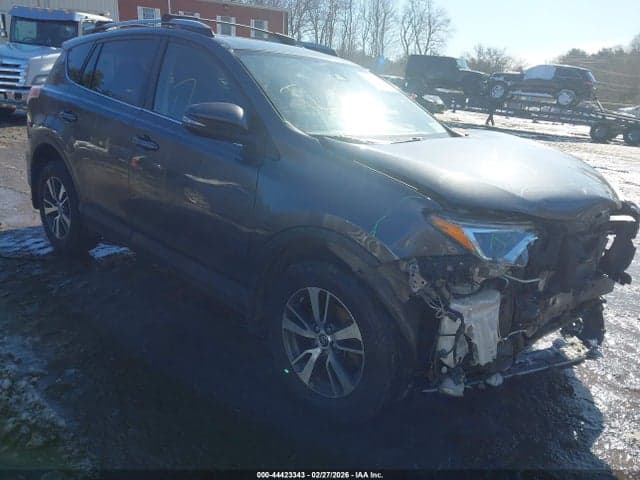 2018 TOYOTA RAV4 XLE - 1