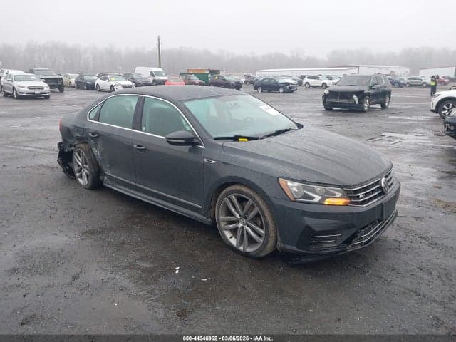 2017 VOLKSWAGEN PASSAT 1.8T R-LINE - 1