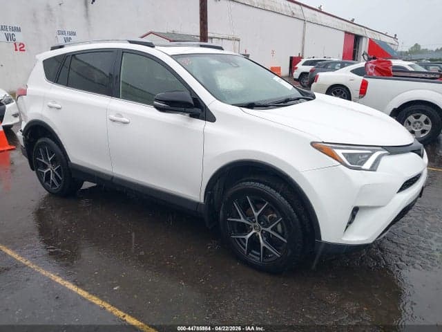 2018 TOYOTA RAV4 SE - 1
