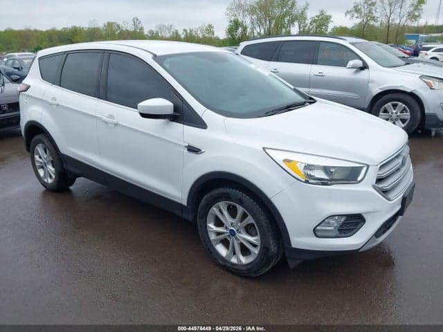 2017 FORD ESCAPE SE - 1