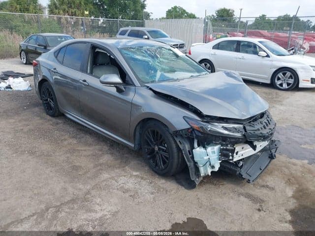 2025 TOYOTA CAMRY SE - 1