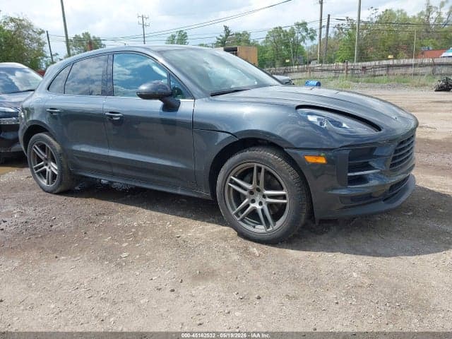 2020 PORSCHE MACAN