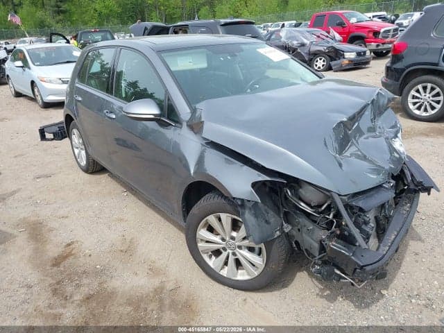 2018 VOLKSWAGEN GOLF TSI S/TSI SE
