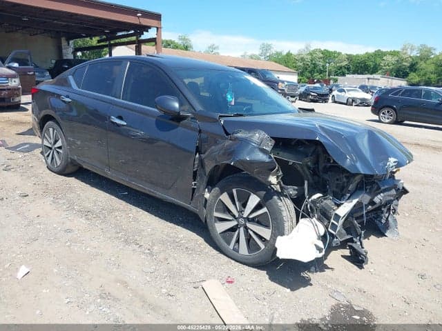 2022 NISSAN ALTIMA SV FWD