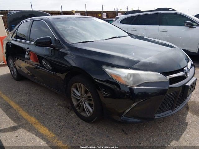 2017 TOYOTA CAMRY SE - 1