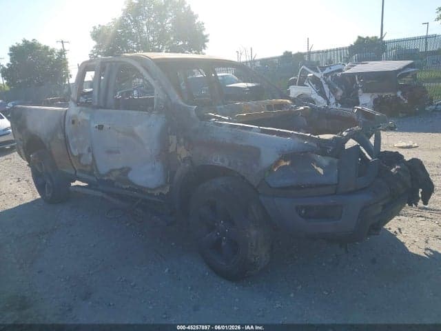 2020 RAM 1500 CLASSIC WARLOCK 4X4 6'4 BOX - 1