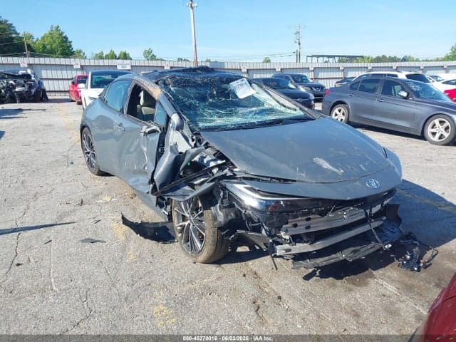 2024 TOYOTA PRIUS XLE - 1