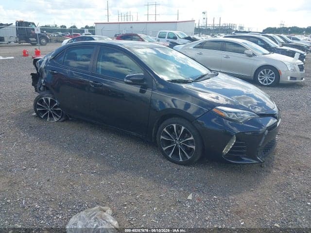 2017 TOYOTA COROLLA SE - 1