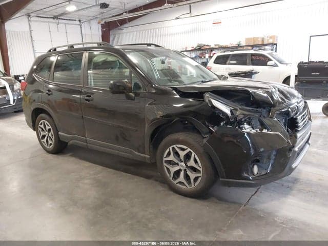 2023 SUBARU FORESTER PREMIUM