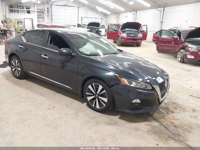 2022 NISSAN ALTIMA SV FWD