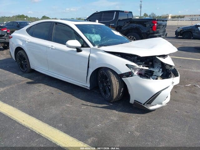 2025 TOYOTA CAMRY SE - 1