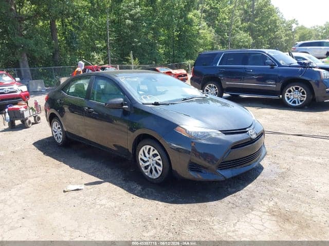 2017 TOYOTA COROLLA LE - 1