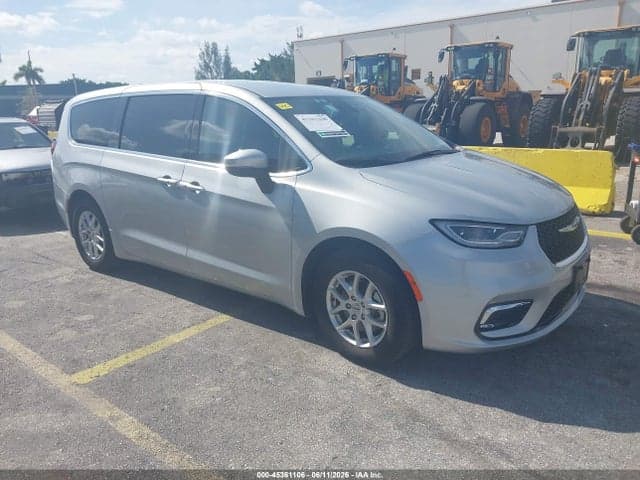 2023 CHRYSLER PACIFICA TOURING L
