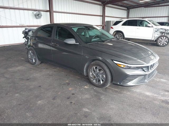 2024 HYUNDAI ELANTRA SEL - 1