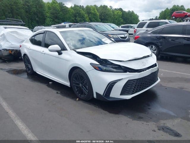 2025 TOYOTA CAMRY SE - 1