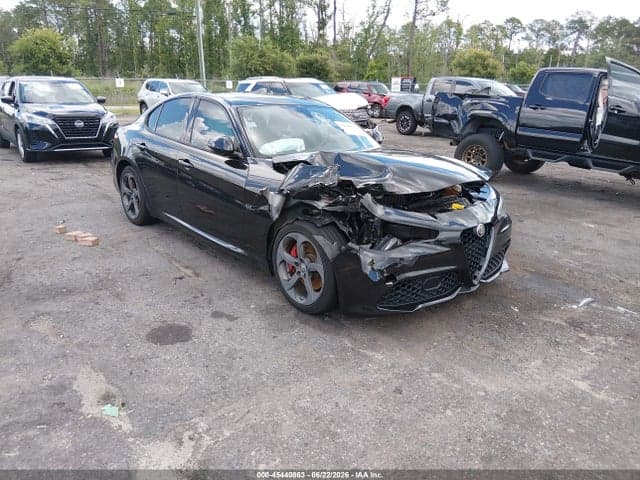 2017 ALFA ROMEO GIULIA RWD - 1