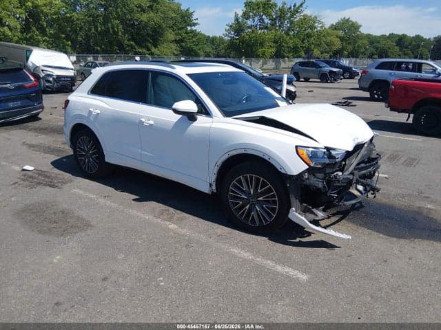 2022 AUDI Q3 PREMIUM 40 TFSI QUATTRO TIPTRONIC - 1