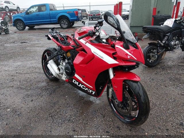2023 DUCATI SUPERSPORT - 1