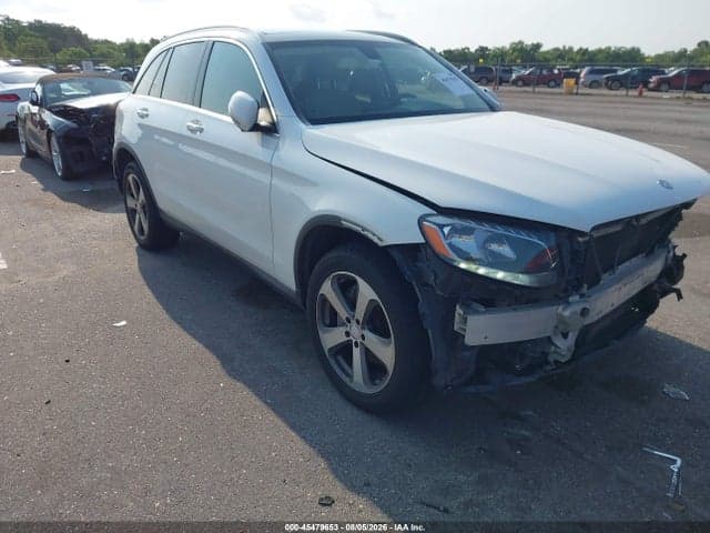 2017 MERCEDES-BENZ GLC 300 - 1
