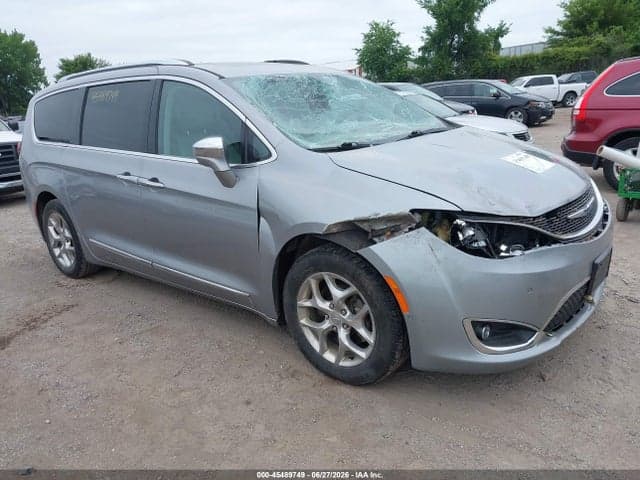 2017 CHRYSLER PACIFICA LIMITED - 1