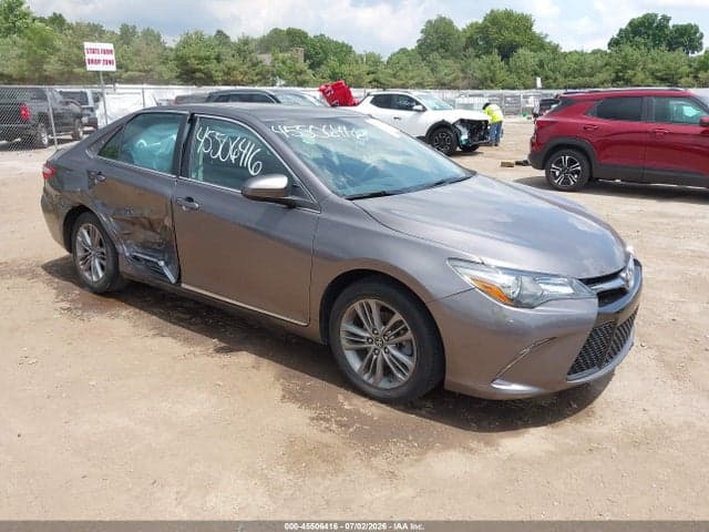 2017 TOYOTA CAMRY SE - 1