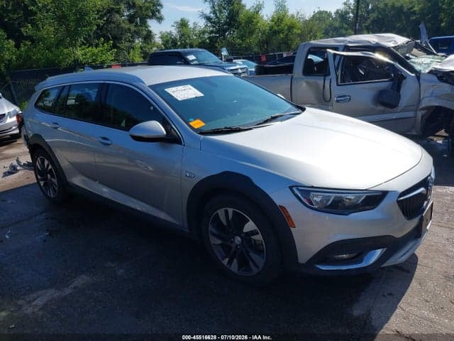 2018 BUICK REGAL TOURX ESSENCE - 1