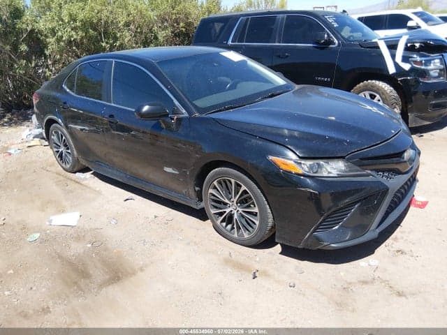 2019 TOYOTA CAMRY SE - 1