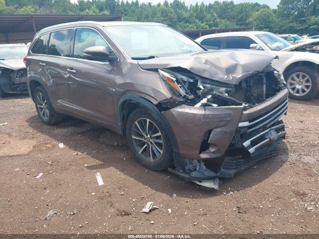 2018 TOYOTA HIGHLANDER XLE - 1