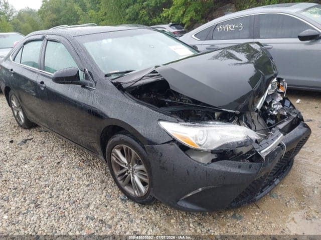 2017 TOYOTA CAMRY SE - 1
