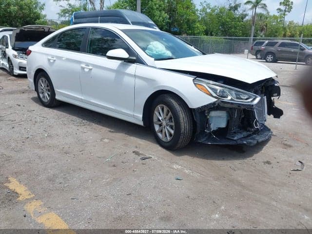 2018 HYUNDAI SONATA SE - 1