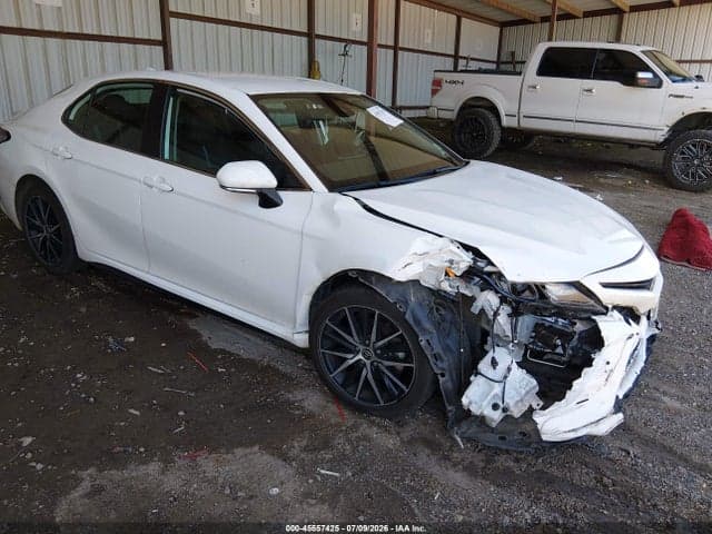 2022 TOYOTA CAMRY SE - 1