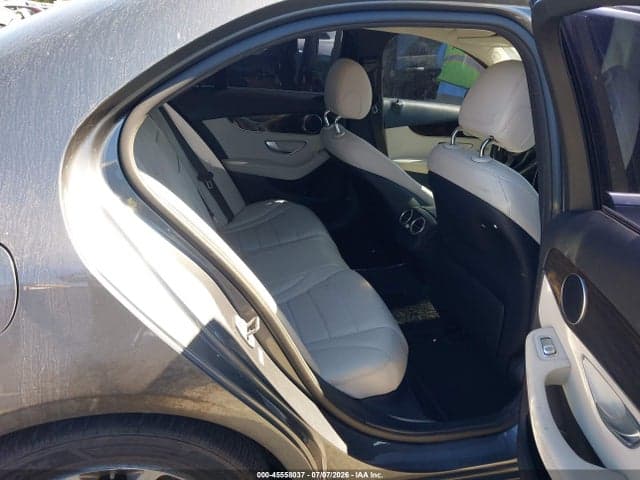 2017 MERCEDES-BENZ C 300 - 1