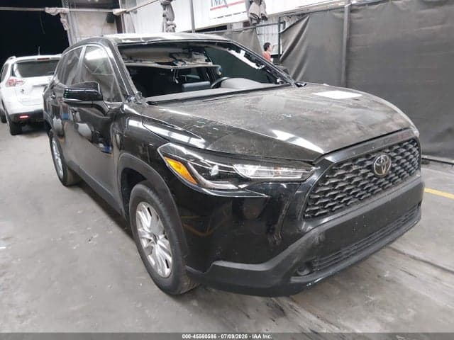 2023 TOYOTA COROLLA CROSS LE - 1