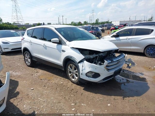 2017 FORD ESCAPE SE - 1