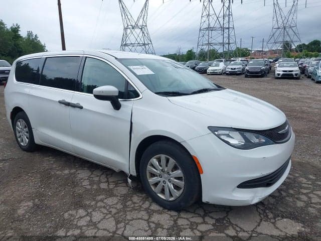 2020 CHRYSLER VOYAGER L - 1