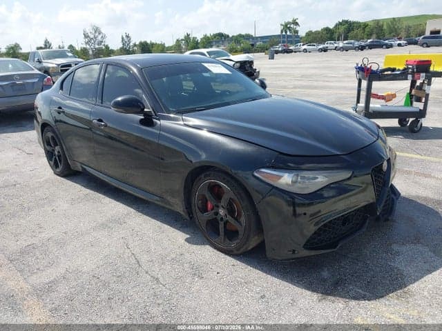 2018 ALFA ROMEO GIULIA RWD - 1