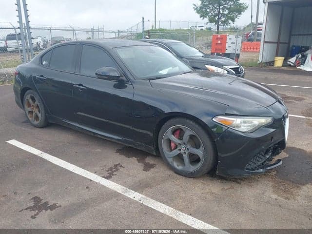 2017 ALFA ROMEO GIULIA RWD - 1