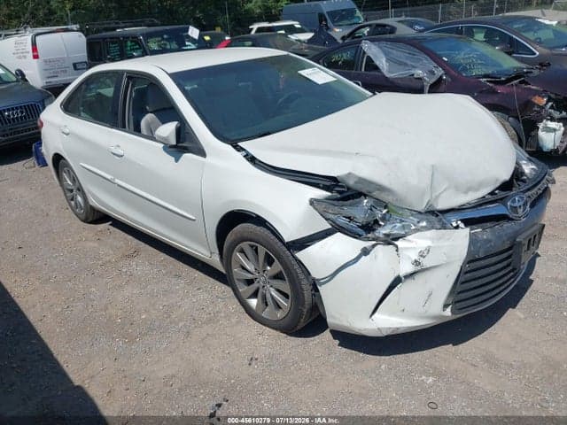 2017 TOYOTA CAMRY XLE - 1