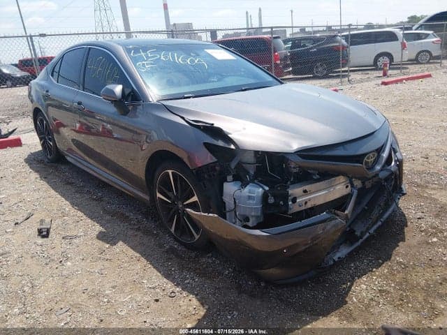 2018 TOYOTA CAMRY XSE - 1