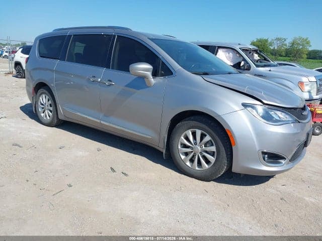 2019 CHRYSLER PACIFICA TOURING L - 1
