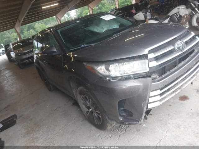 2018 TOYOTA HIGHLANDER LE - 1