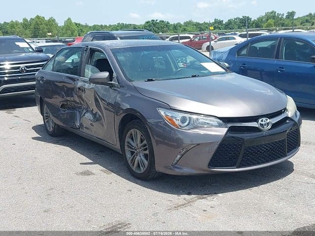 2017 TOYOTA CAMRY SE - 1