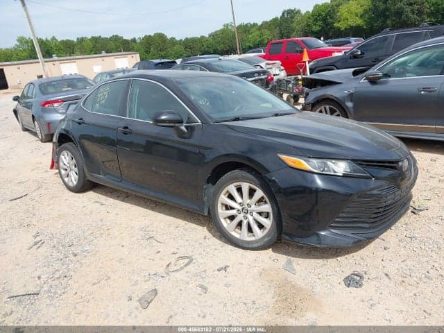 2018 TOYOTA CAMRY LE - 1