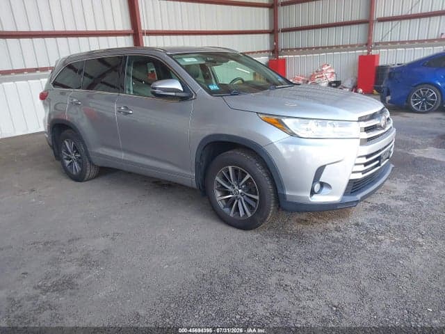 2017 TOYOTA HIGHLANDER XLE - 1