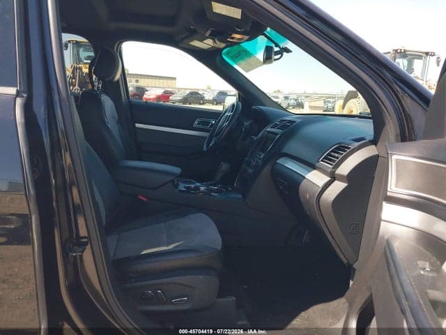 2017 FORD EXPLORER XLT - 1