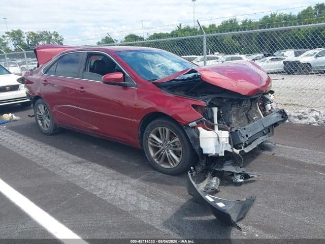 2017 TOYOTA CAMRY SE - 1