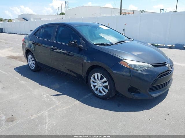 2018 TOYOTA COROLLA LE - 1