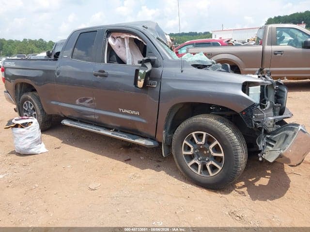 2017 TOYOTA TUNDRA SR5 5.7L V8 - 1
