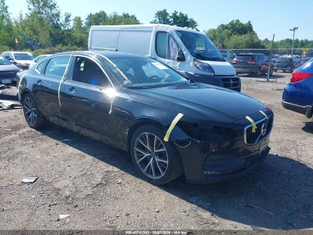 2018 VOLVO S90 T6 MOMENTUM - 1