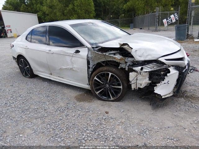 2018 TOYOTA CAMRY XSE - 1